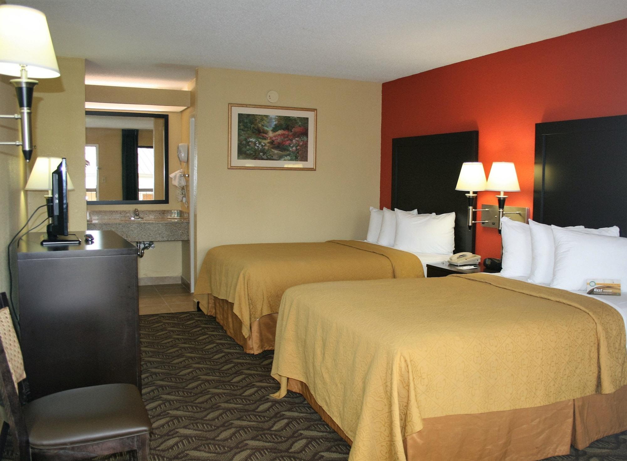 Quality Inn Fredericksburg-Central Park Area Exterior photo