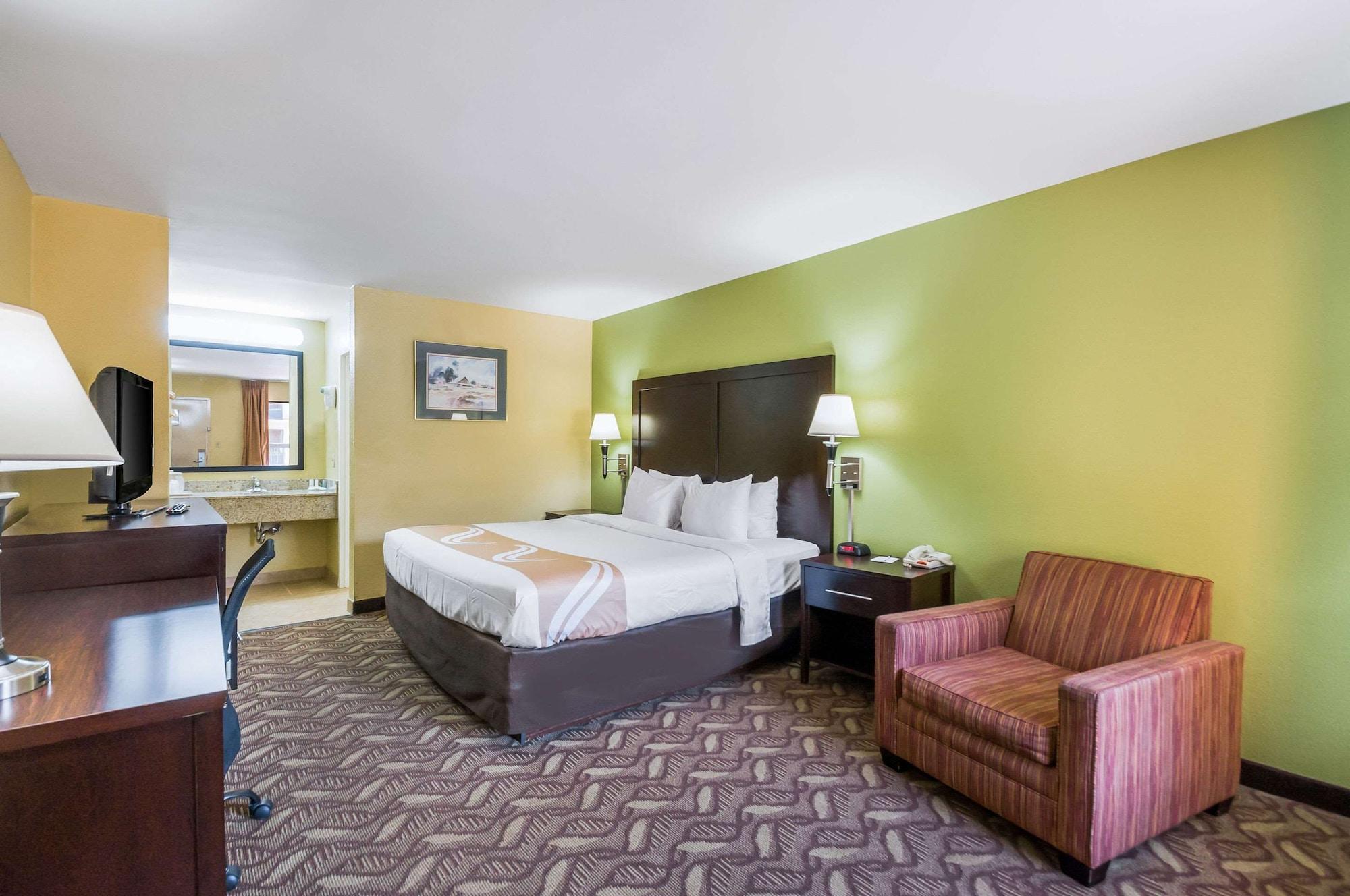 Quality Inn Fredericksburg-Central Park Area Exterior photo
