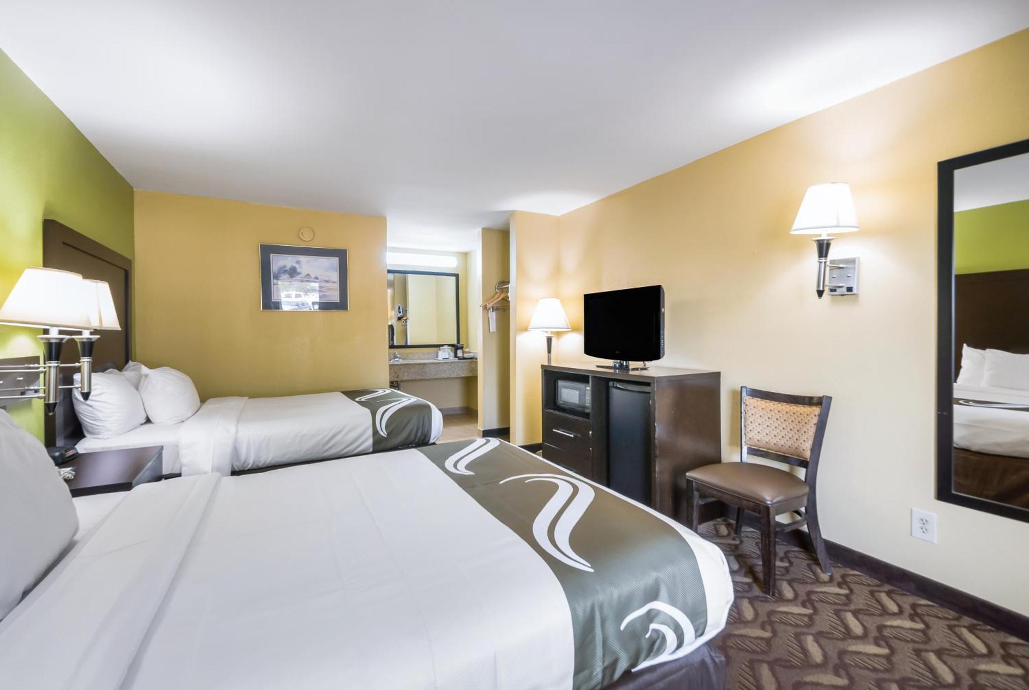Quality Inn Fredericksburg-Central Park Area Exterior photo