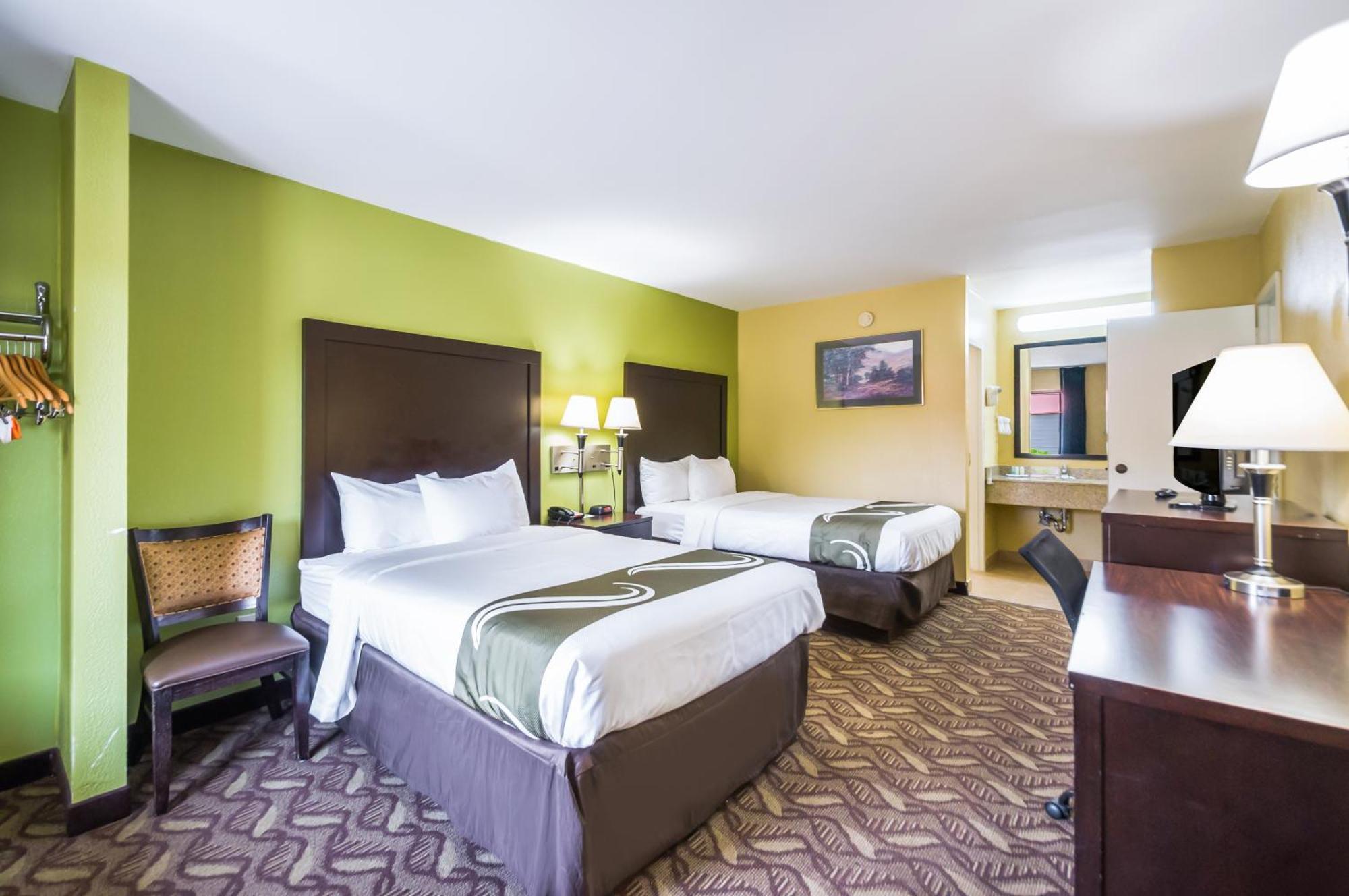 Quality Inn Fredericksburg-Central Park Area Exterior photo